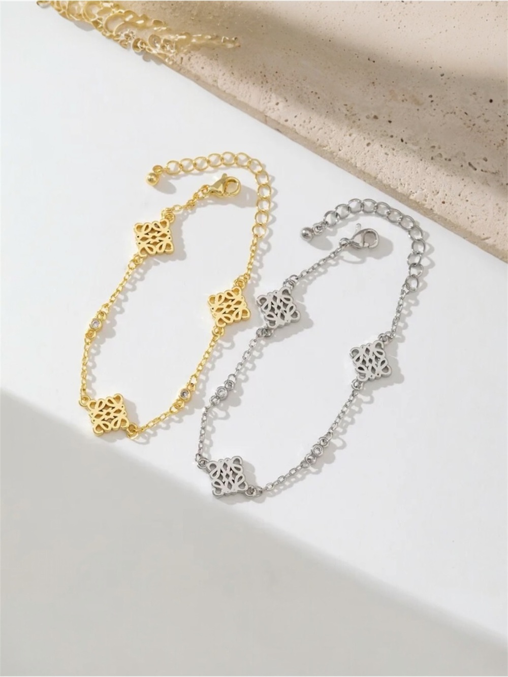 Delicate Filigree Link Bracelet NWT White or Yellow Gold Plated